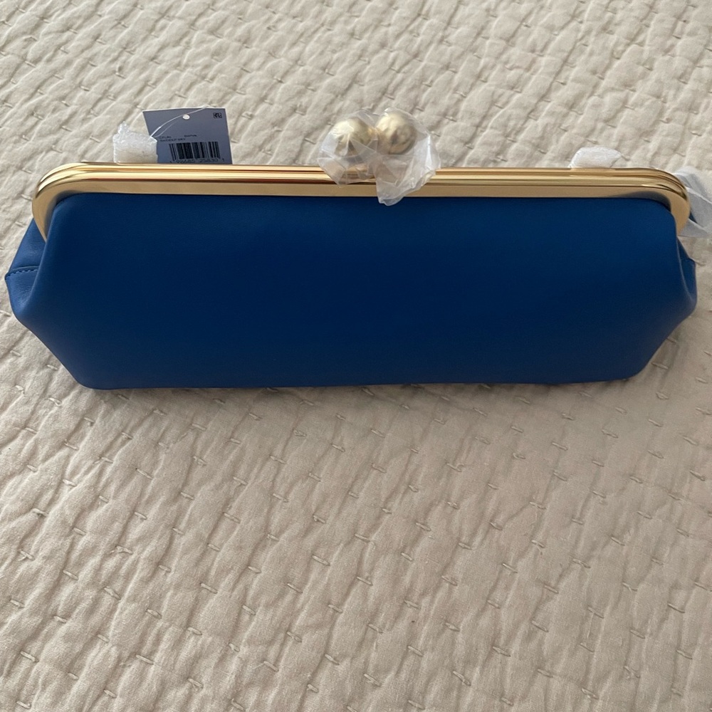 SOLD…Coach Runway Kisslock 30